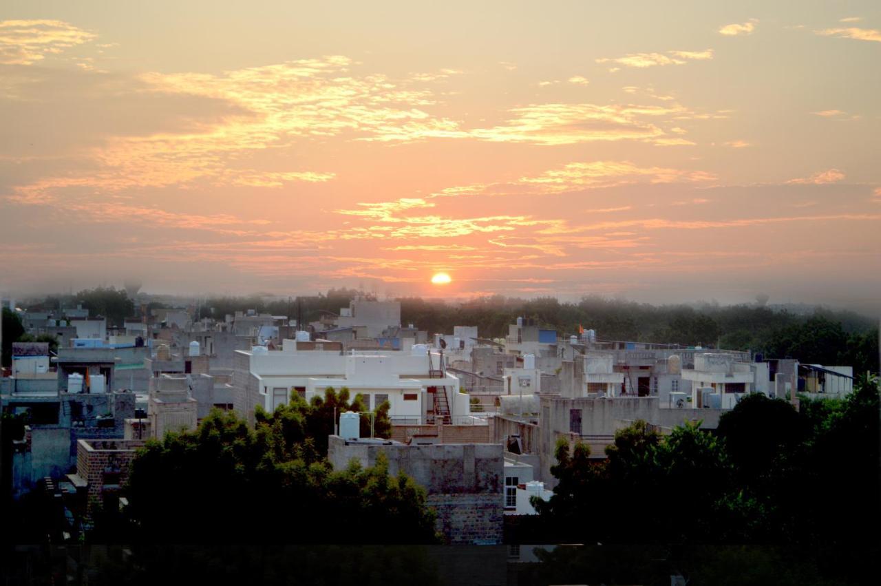 Hotelier Hosts - A Home Stay Jodhpur  Luaran gambar